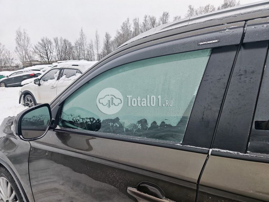 Фото Mitsubishi Outlander 132