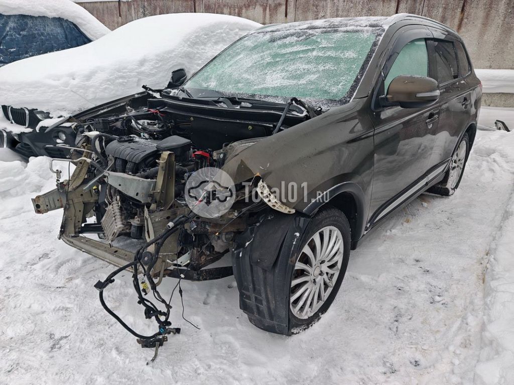 Фото Mitsubishi Outlander 136