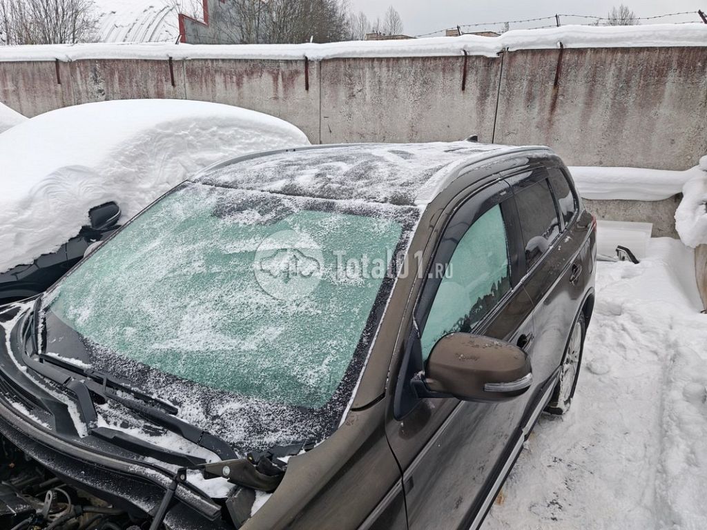 Фото Mitsubishi Outlander 140
