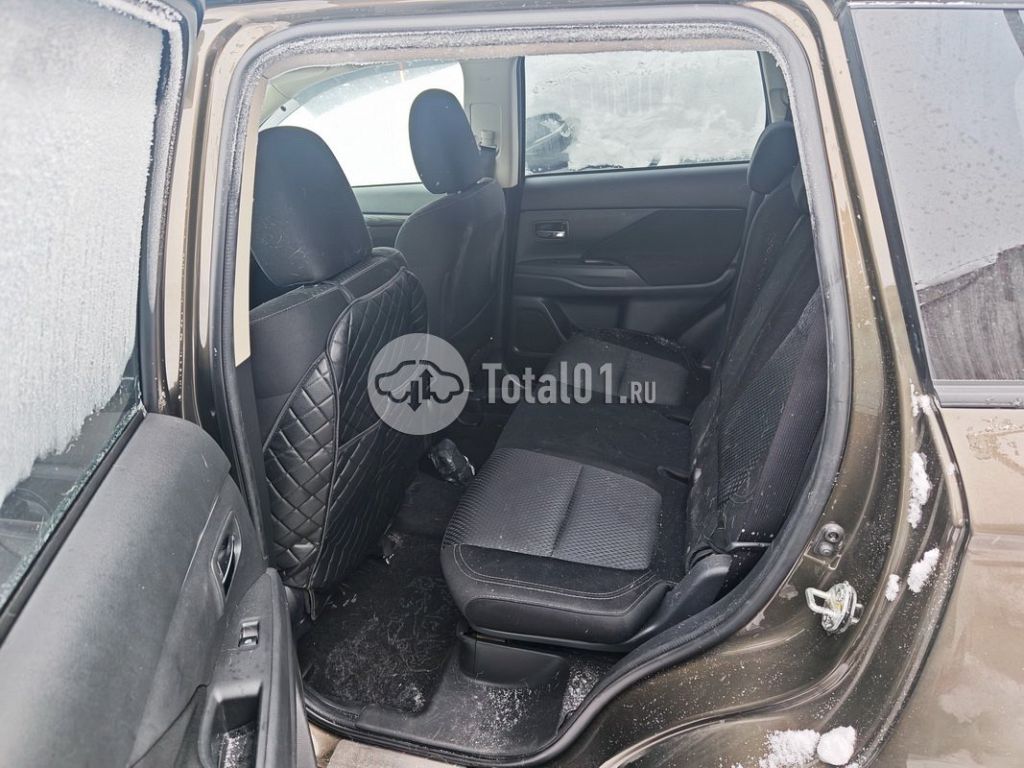 Фото Mitsubishi Outlander 162