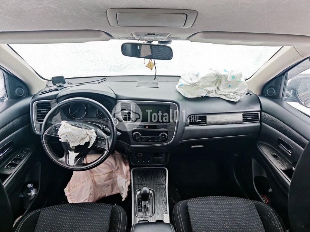 Фото Mitsubishi Outlander 172