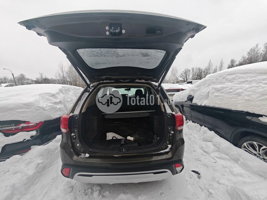 Фото Mitsubishi Outlander 176
