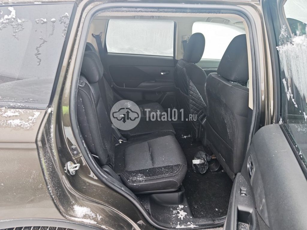 Фото Mitsubishi Outlander 196