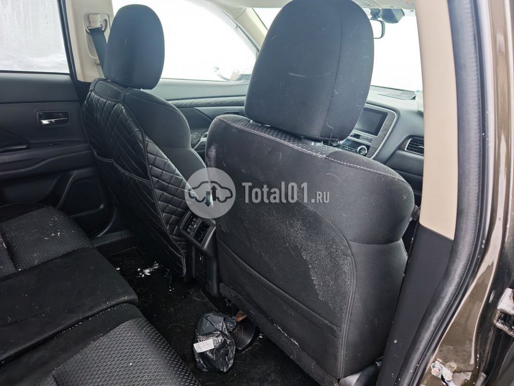 Фото Mitsubishi Outlander 198