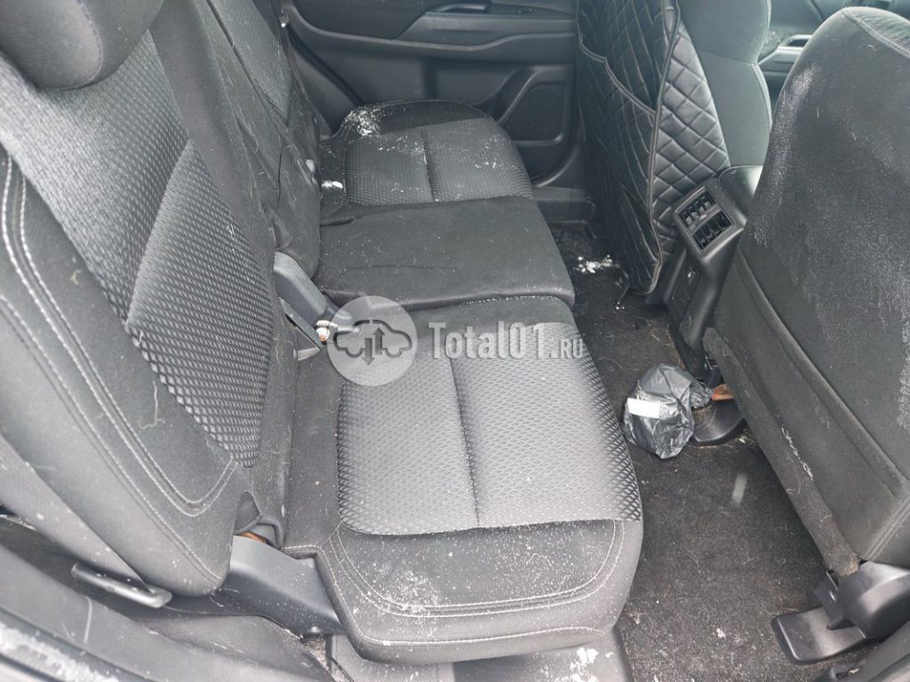 Фото Mitsubishi Outlander 200