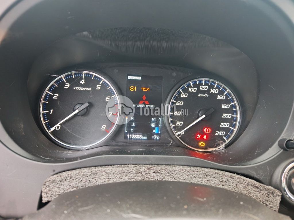 Фото Mitsubishi Outlander 218