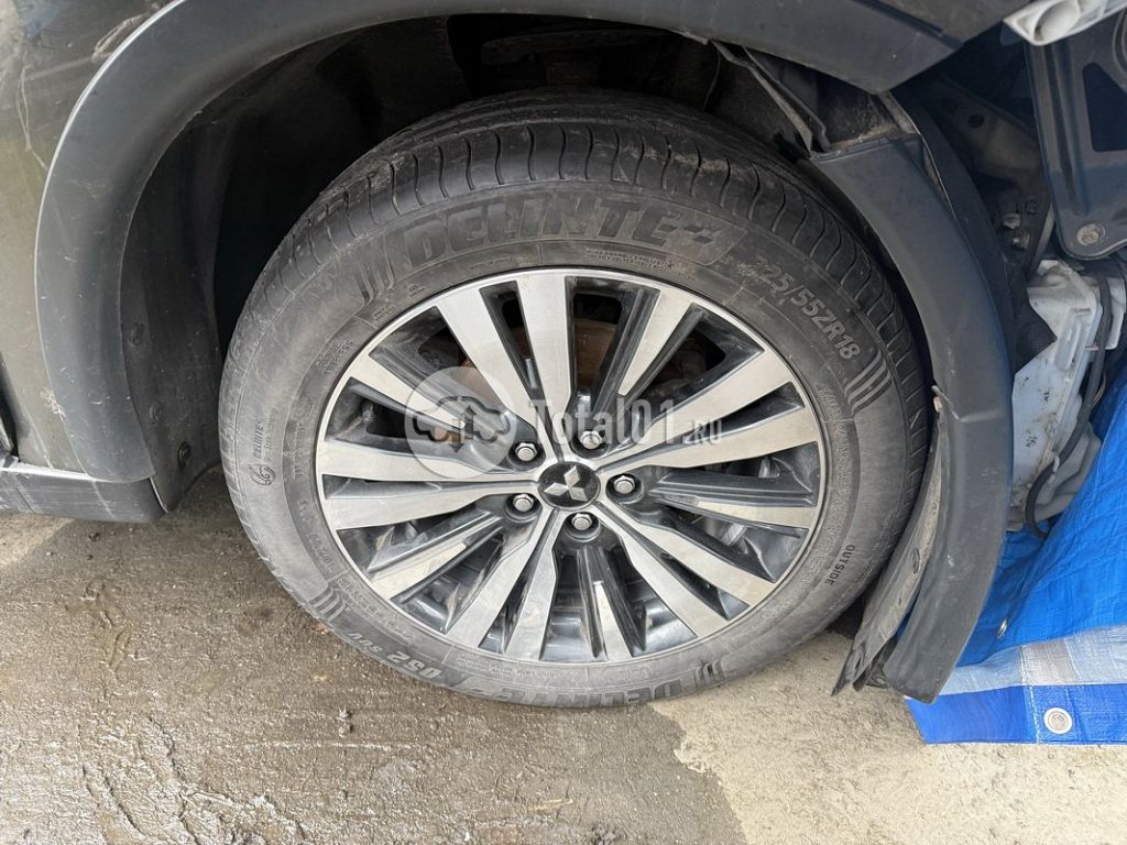 Фото Mitsubishi Outlander 242