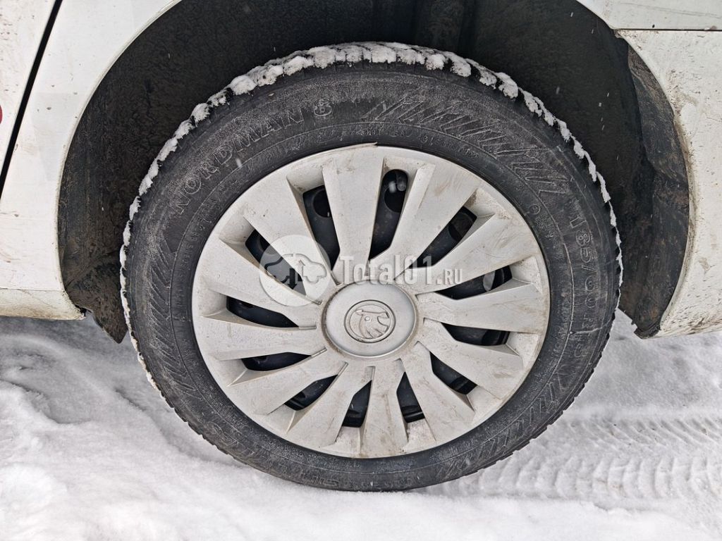 Фото Skoda Rapid 10