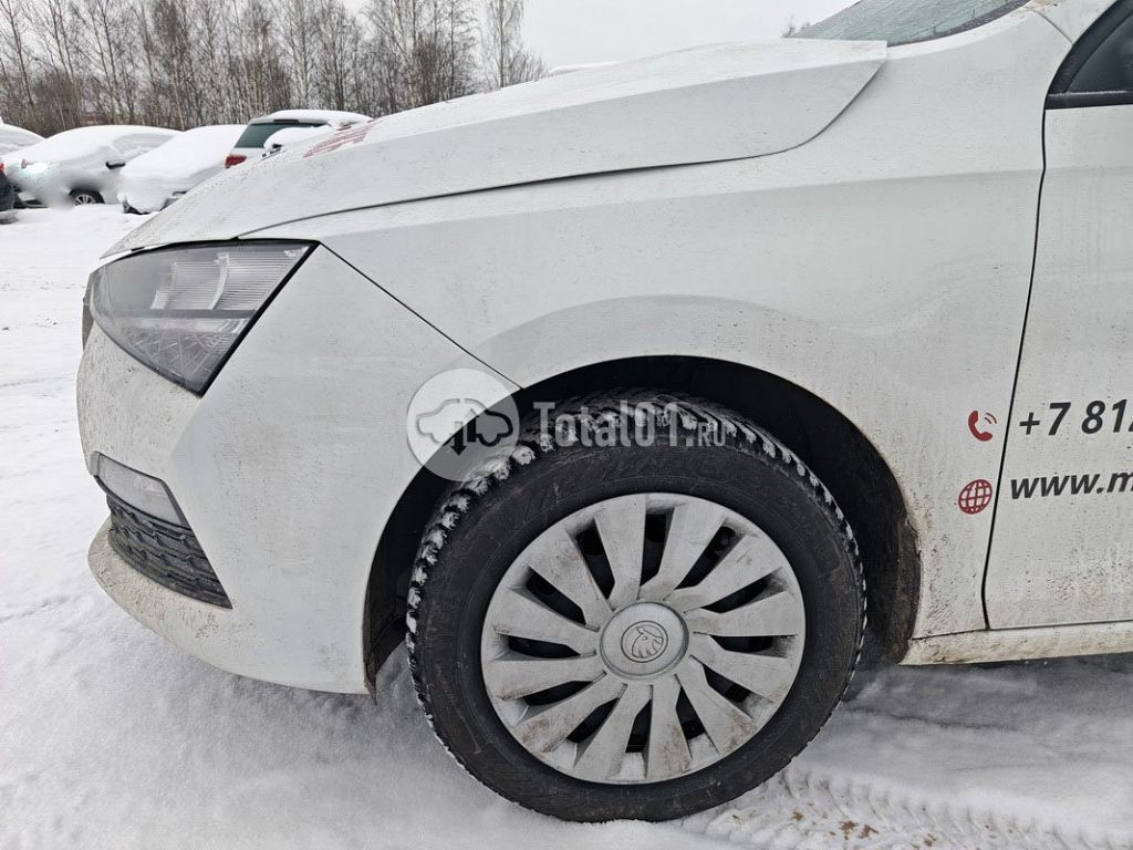 Фото Skoda Rapid 16