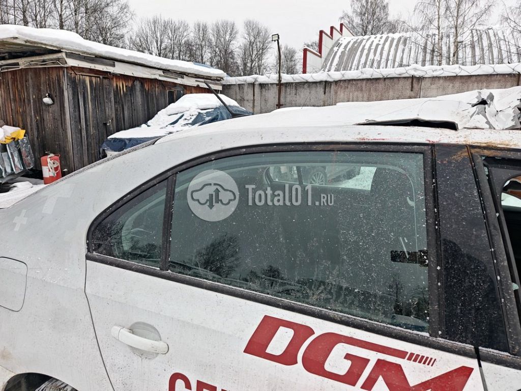 Фото Skoda Rapid 46