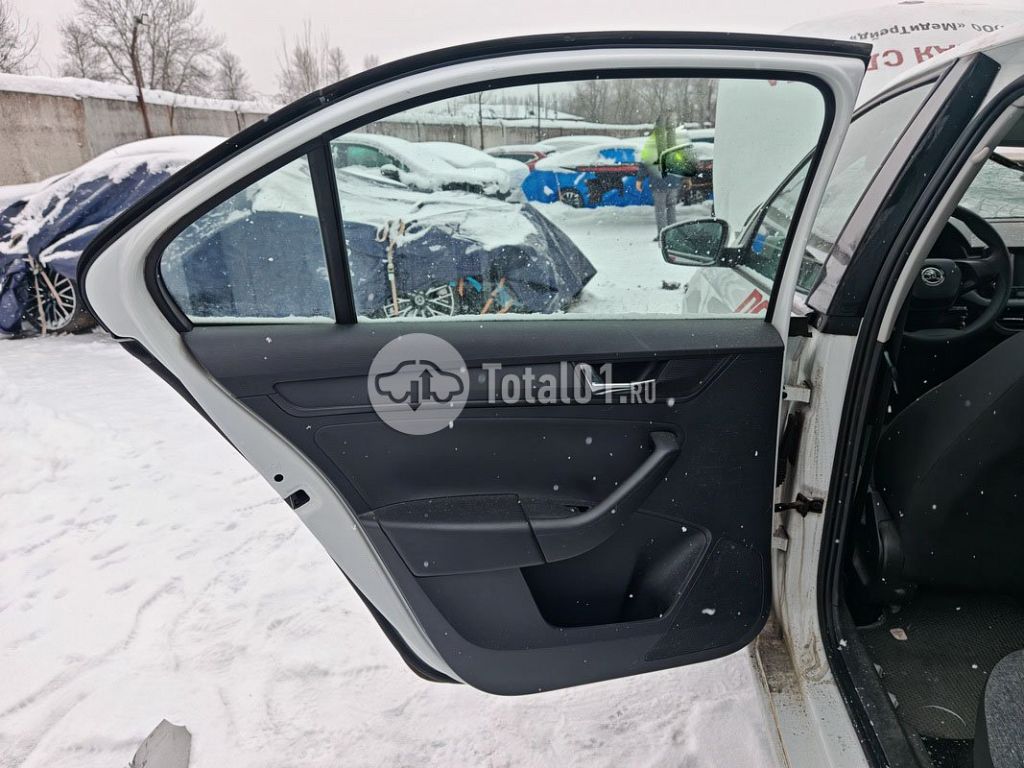 Фото Skoda Rapid 124