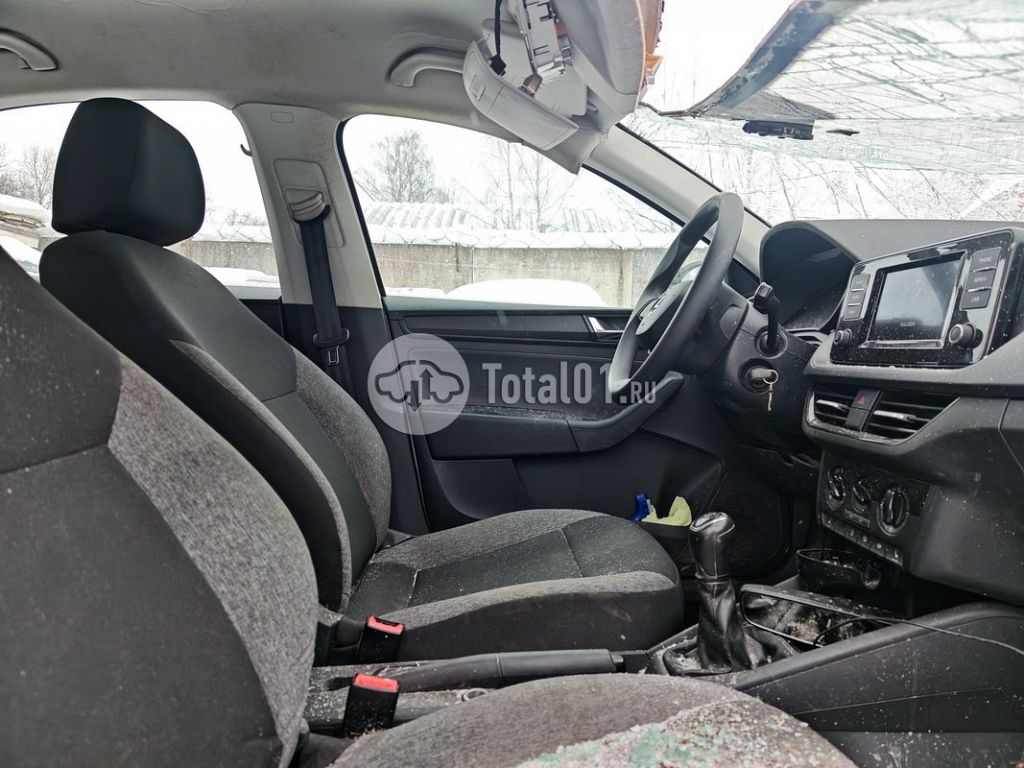 Фото Skoda Rapid 178