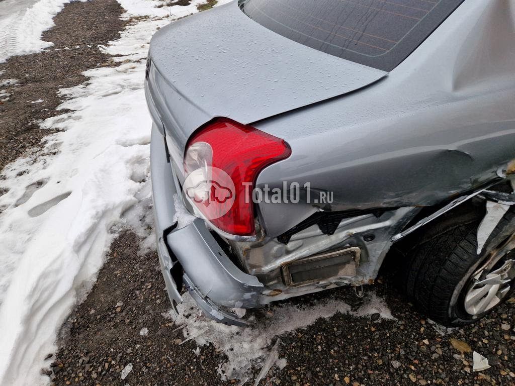 Фото Toyota Avensis 16