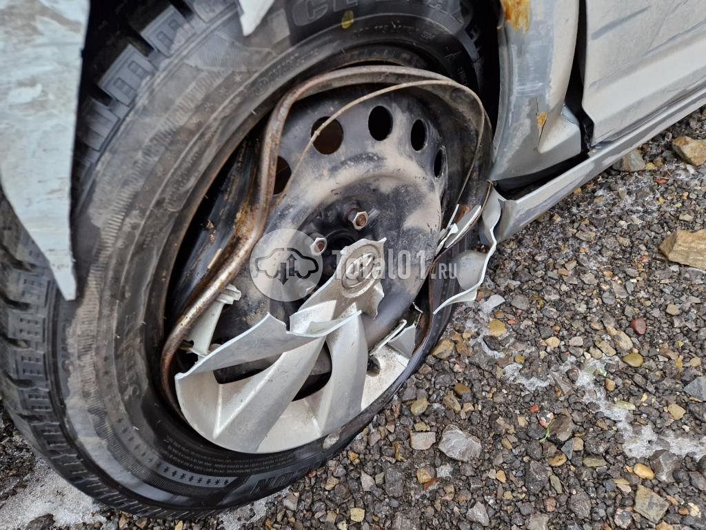 Фото Toyota Avensis 28