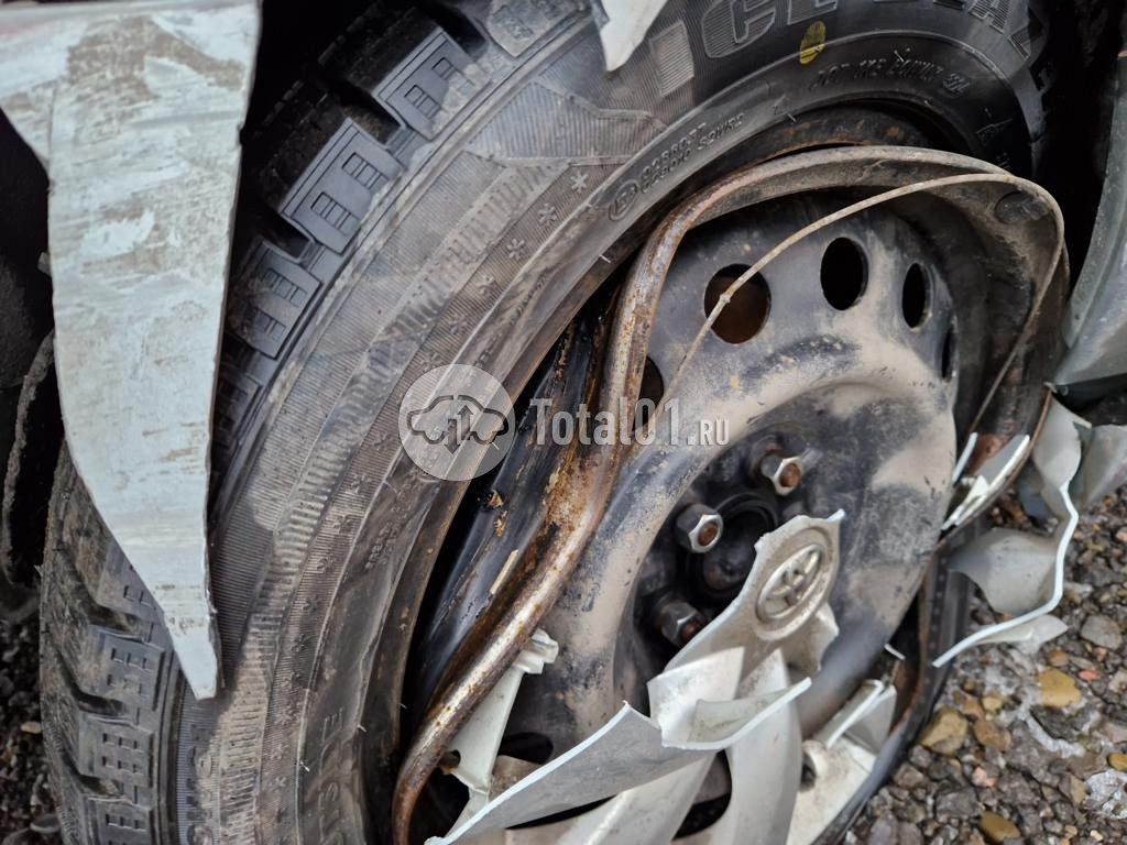 Фото Toyota Avensis 30