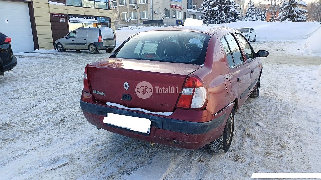 Фото Renault Symbol 8