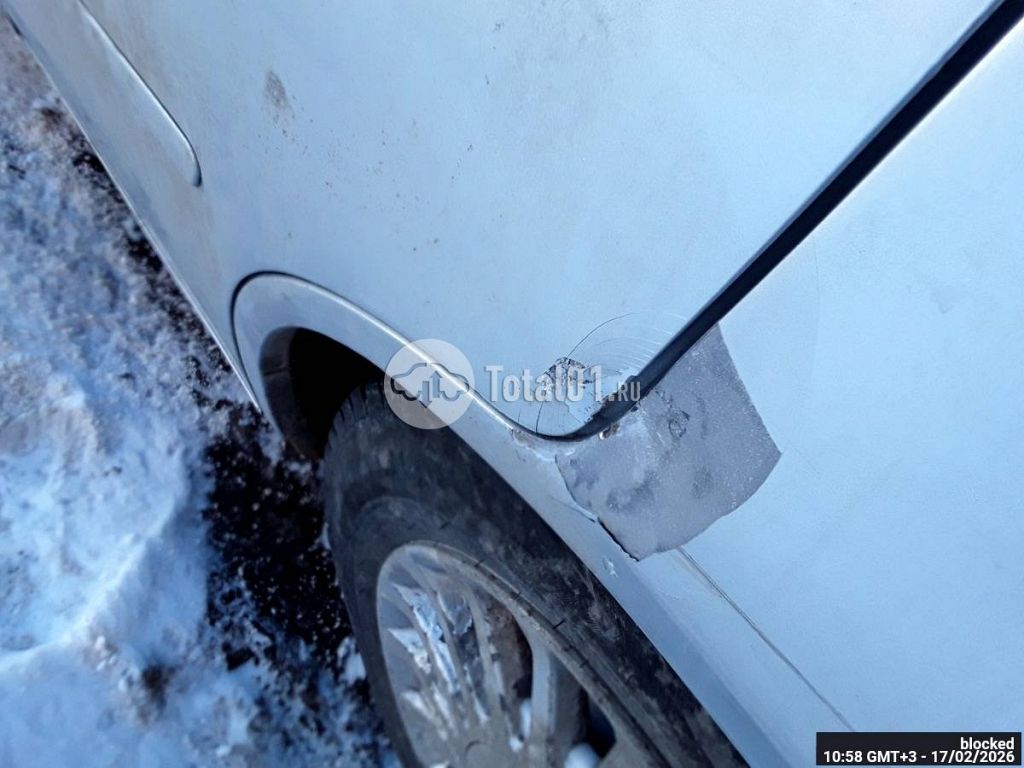 Фото Nissan Gloria 16