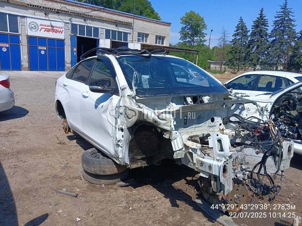 Фото ВАЗ (LADA) Vesta 8