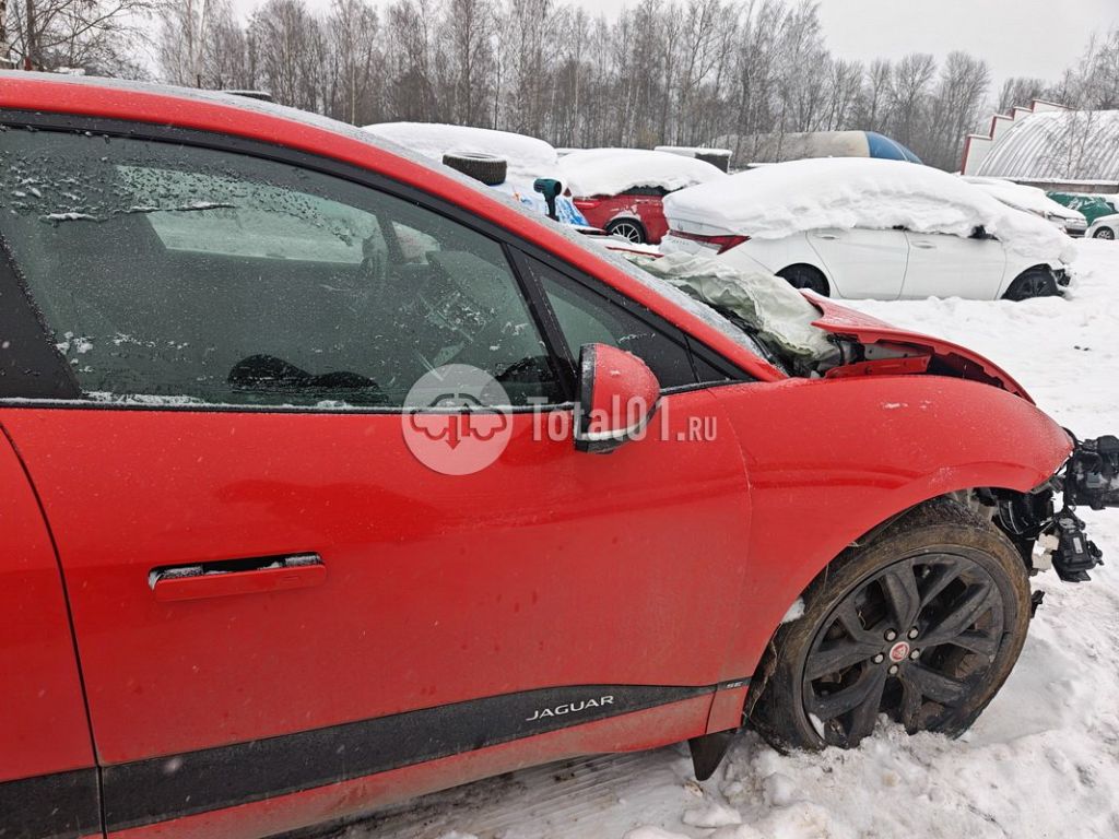 Фото Jaguar I-Pace 38