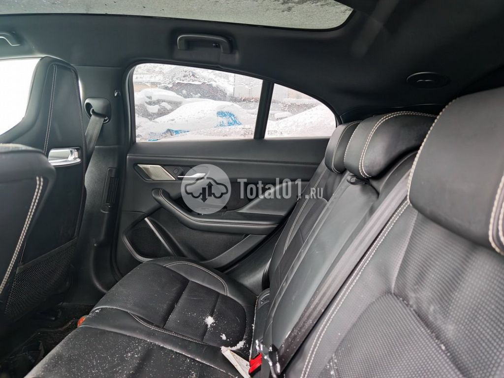 Фото Jaguar I-Pace 118