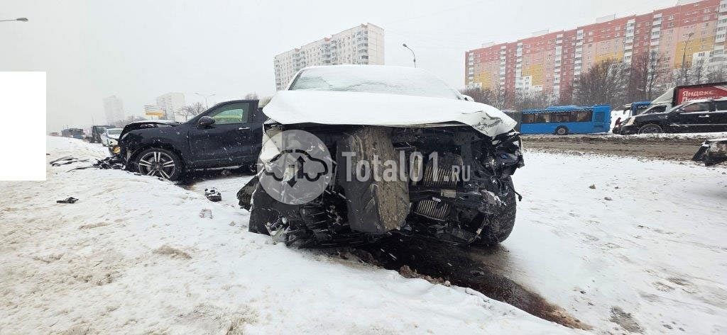 Фото KIA Carnival 12