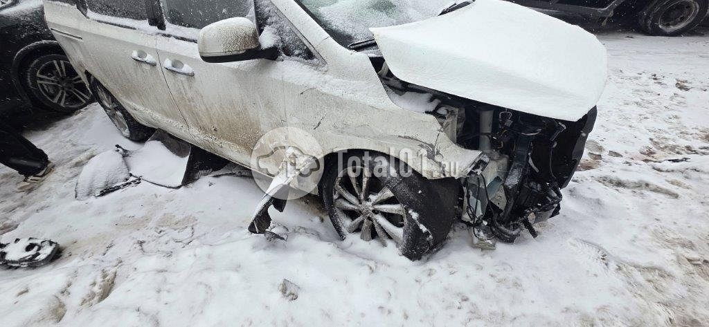 Фото KIA Carnival 34