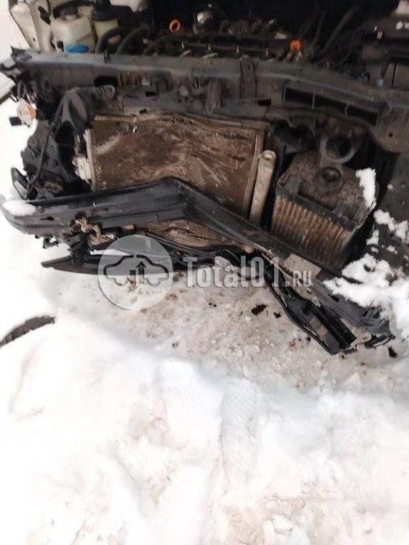 Фото KIA Carnival 90