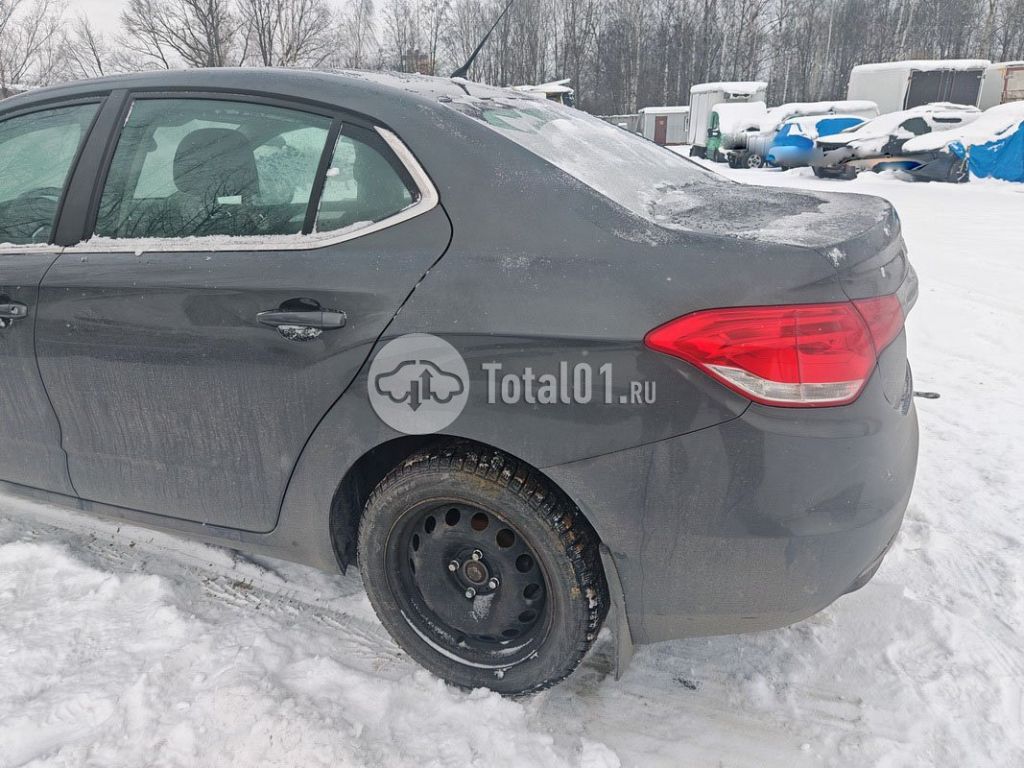 Фото Citroen C4 32