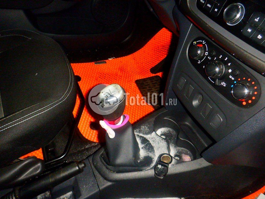 Фото Renault Sandero 36