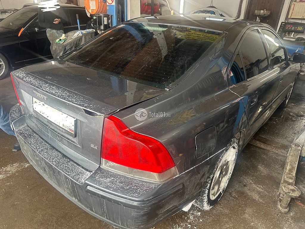 Фото Volvo S60 2
