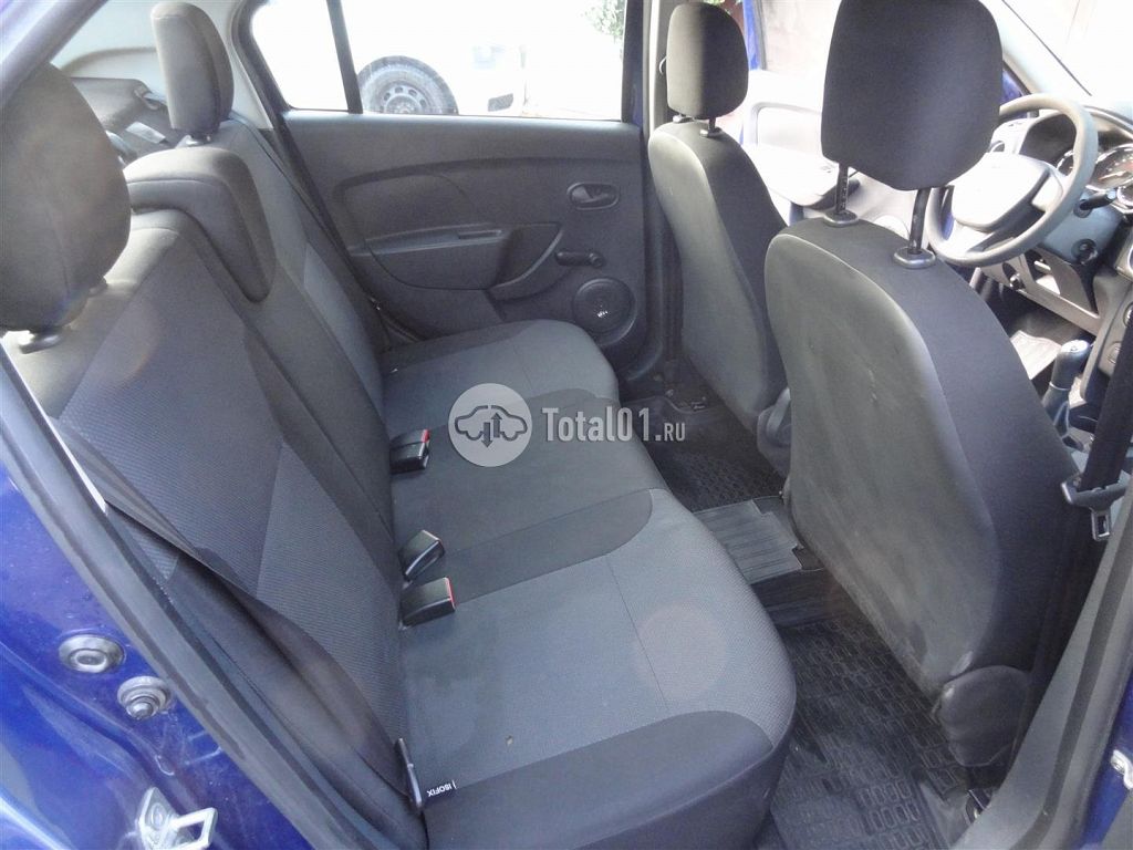 Фото Renault Logan 42