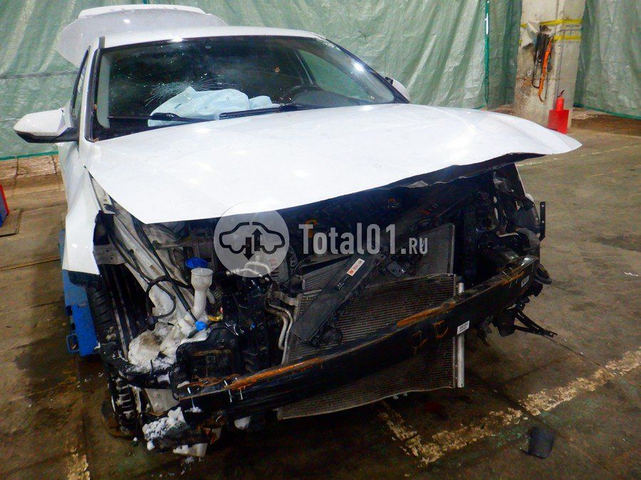 Фото Hyundai Elantra 4