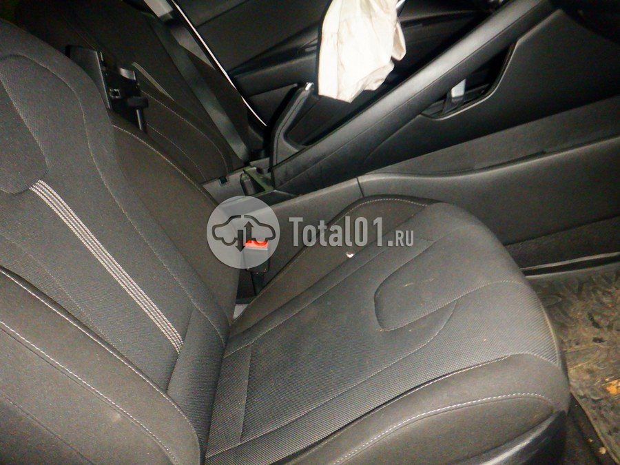Фото Hyundai Elantra 30
