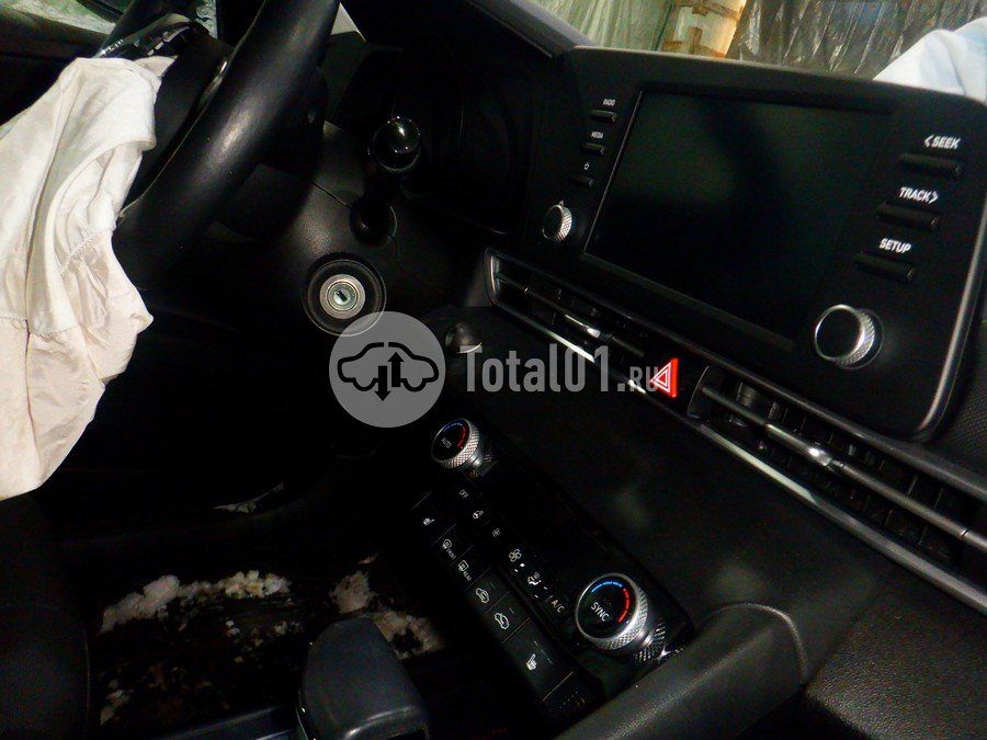 Фото Hyundai Elantra 36