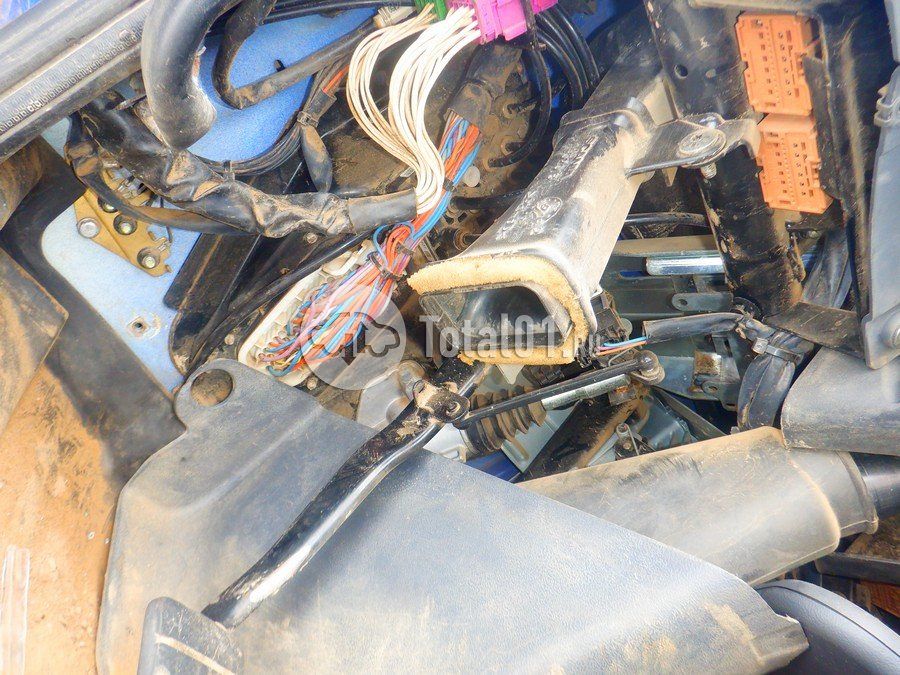 Фото Scania P-series 144