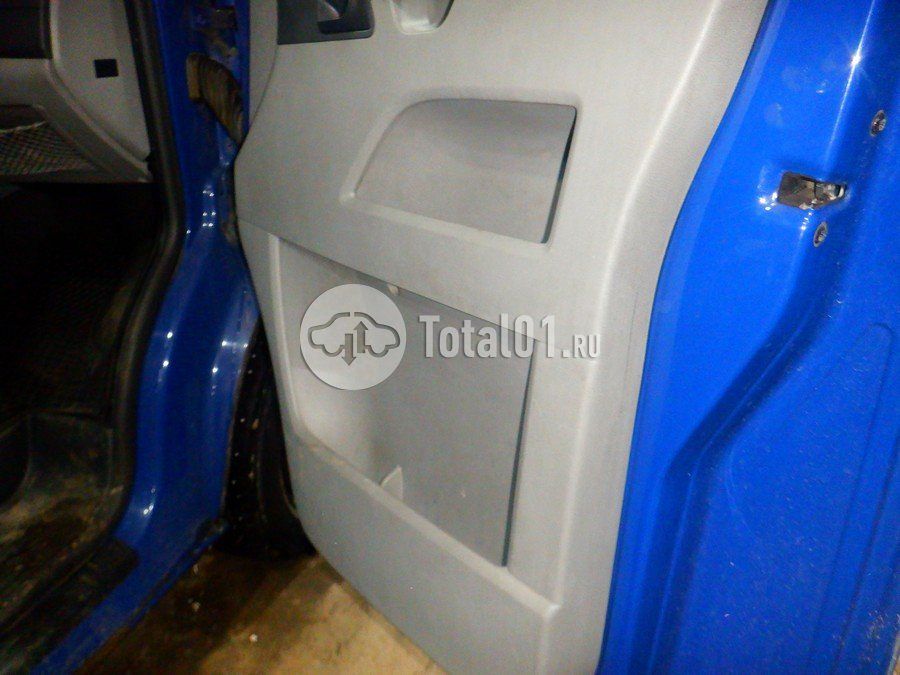 Фото Volkswagen Transporter 18