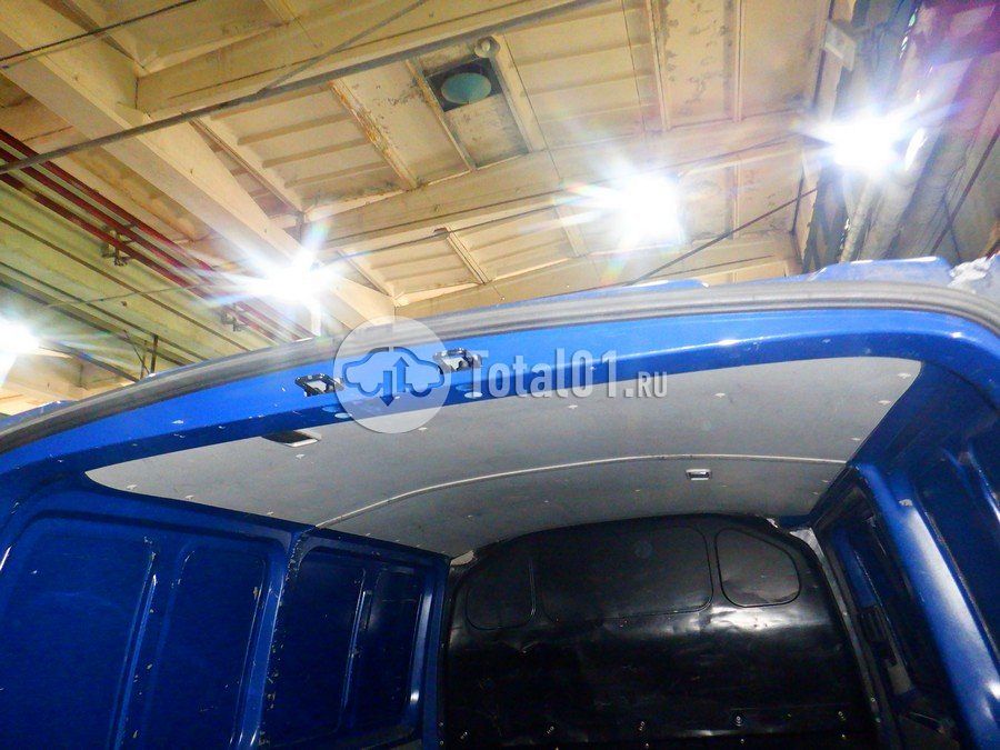 Фото Volkswagen Transporter 142