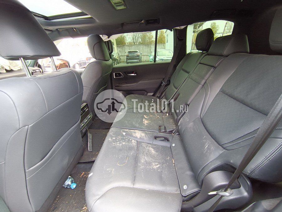 Фото Toyota Land Cruiser 114