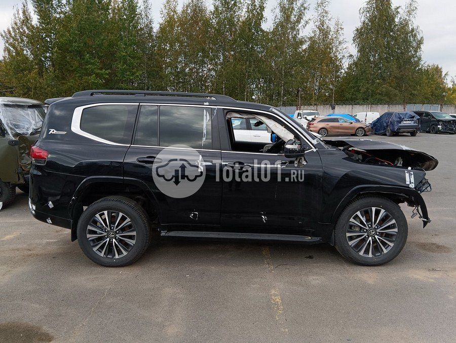 Фото Toyota Land Cruiser 162