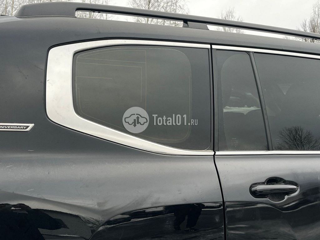 Фото Toyota Land Cruiser 212