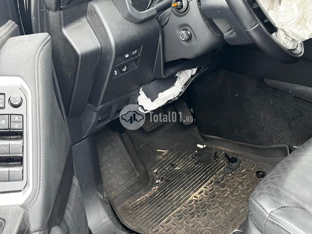 Фото Toyota Land Cruiser 216