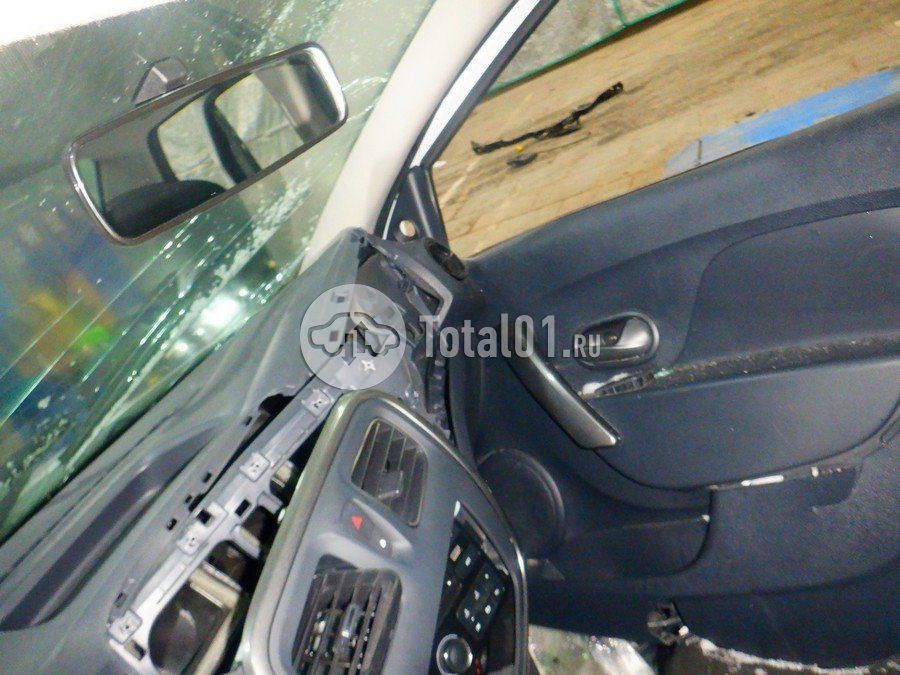 Фото Renault Logan 92