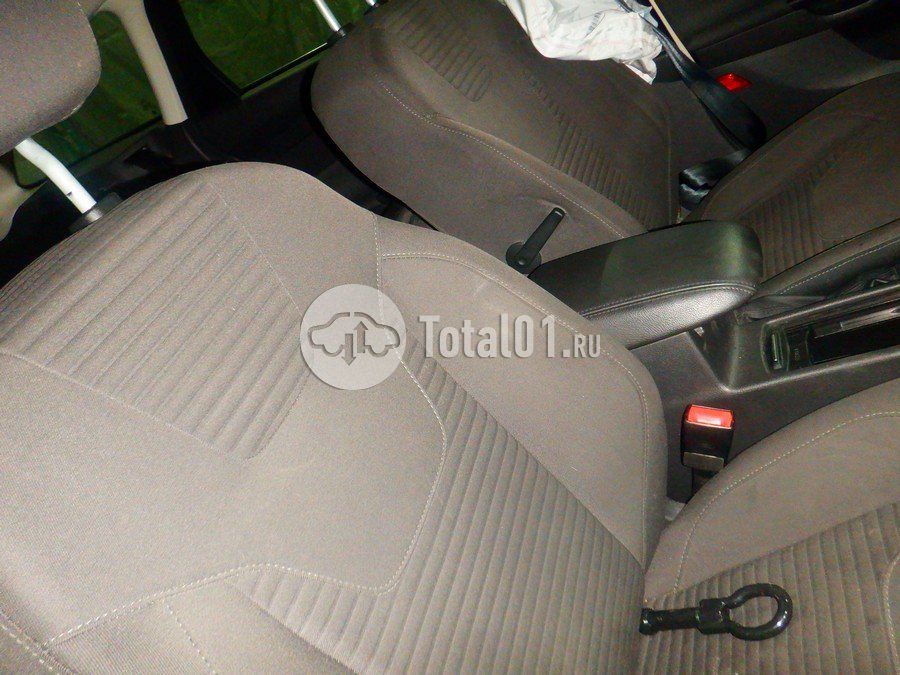 Фото Ford Focus 26