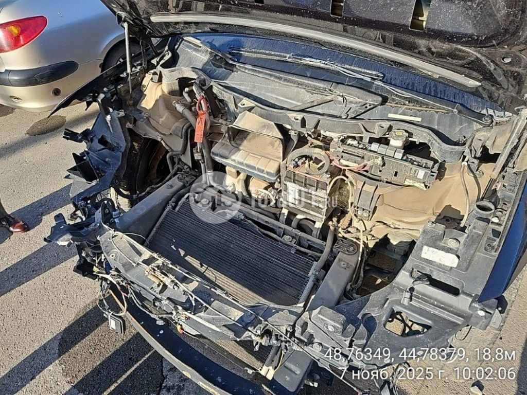 Фото Tesla Model X 50