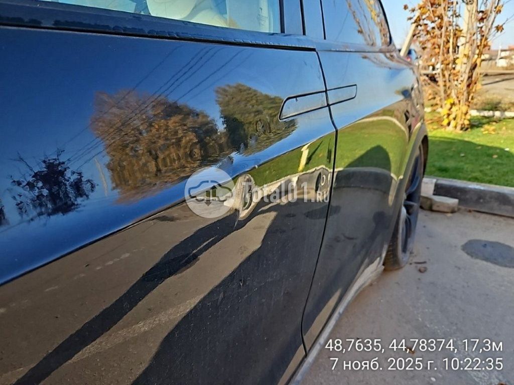 Фото Tesla Model X 106