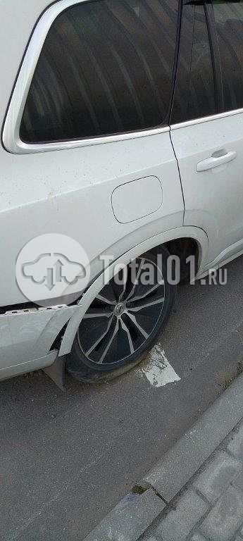 Фото Volvo XC90 18