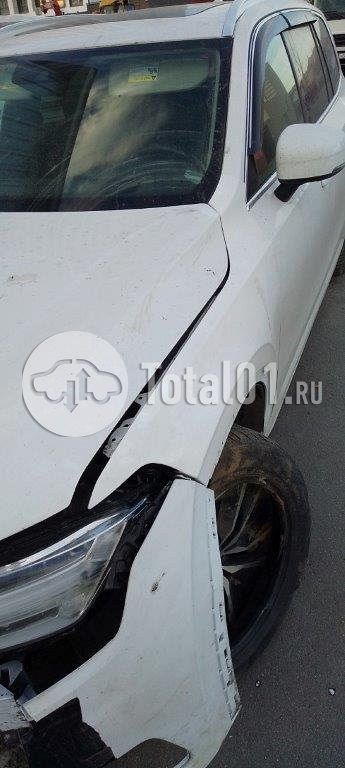 Фото Volvo XC90 26