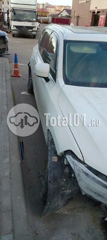 Фото Volvo XC90 34