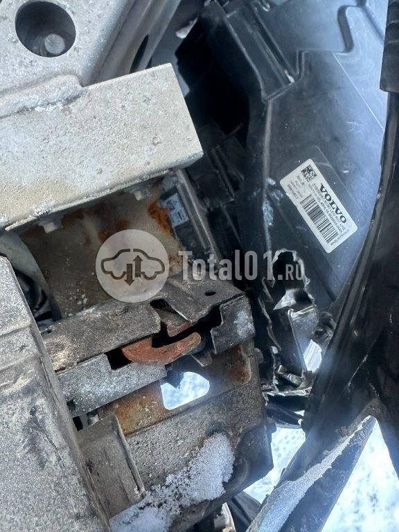 Фото Volvo XC90 94