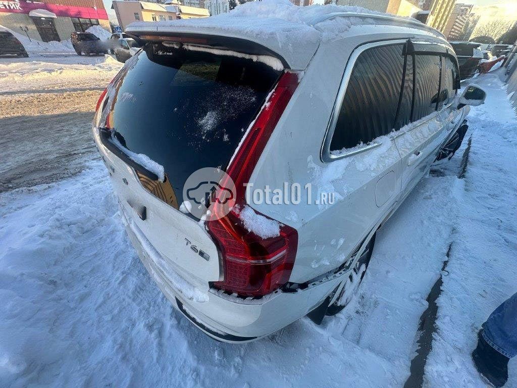 Фото Volvo XC90 110